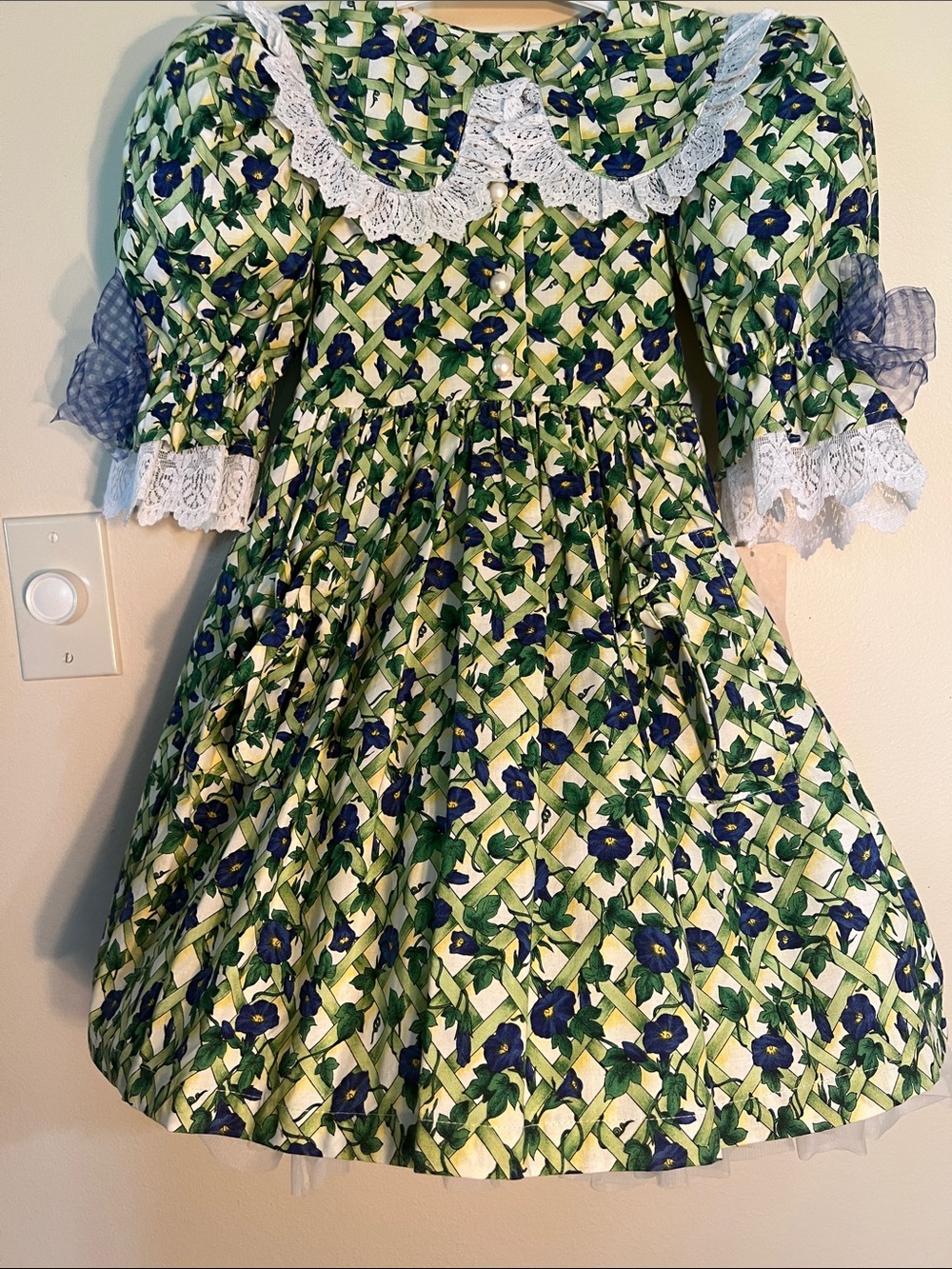 Vintage Cotton Collection Floral Green & Blue Garden Party Dress with Lace Trim